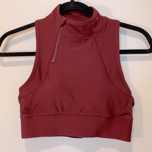MONDETTA. S. NWOT. burgundy athletic top.